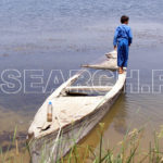 A young boy on his boat, Keenjhar Lake, Thatta, Karachi, April 2, 2008